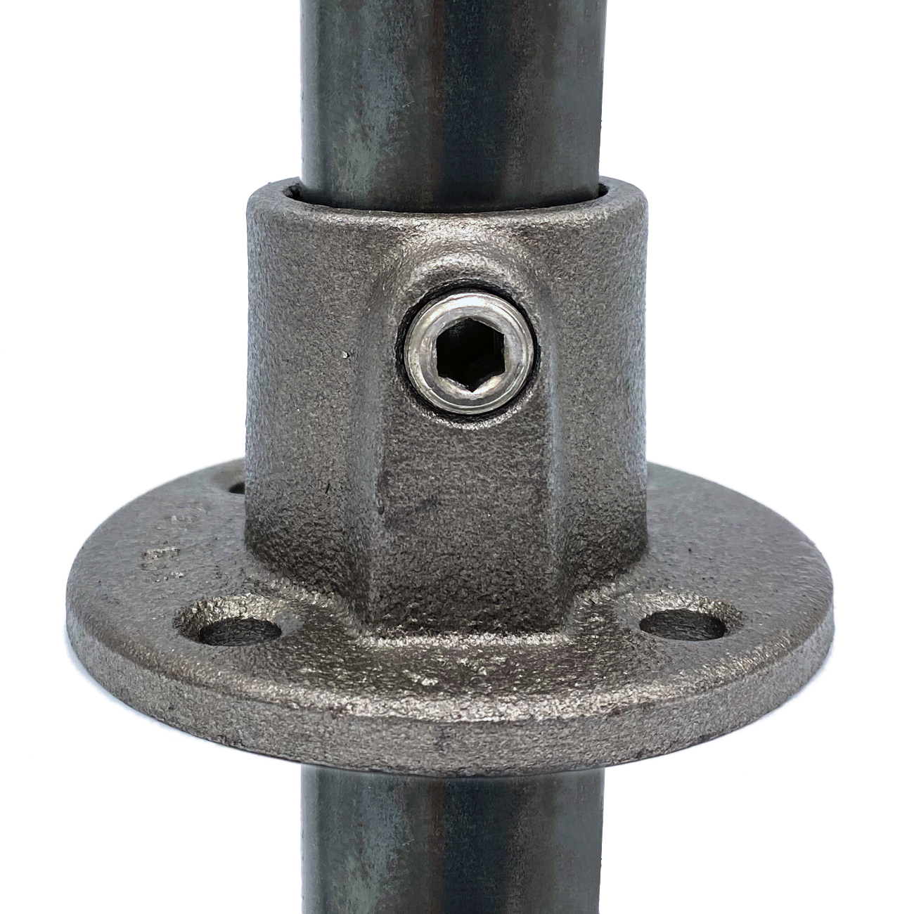 Dark, round metal base plate with a rough texture for a continuous tube. An Allen key secures the vertical tube, which protrudes at the top and bottom. Four fixing holes, suitable for 26.9 mm tubes. Sturdy.