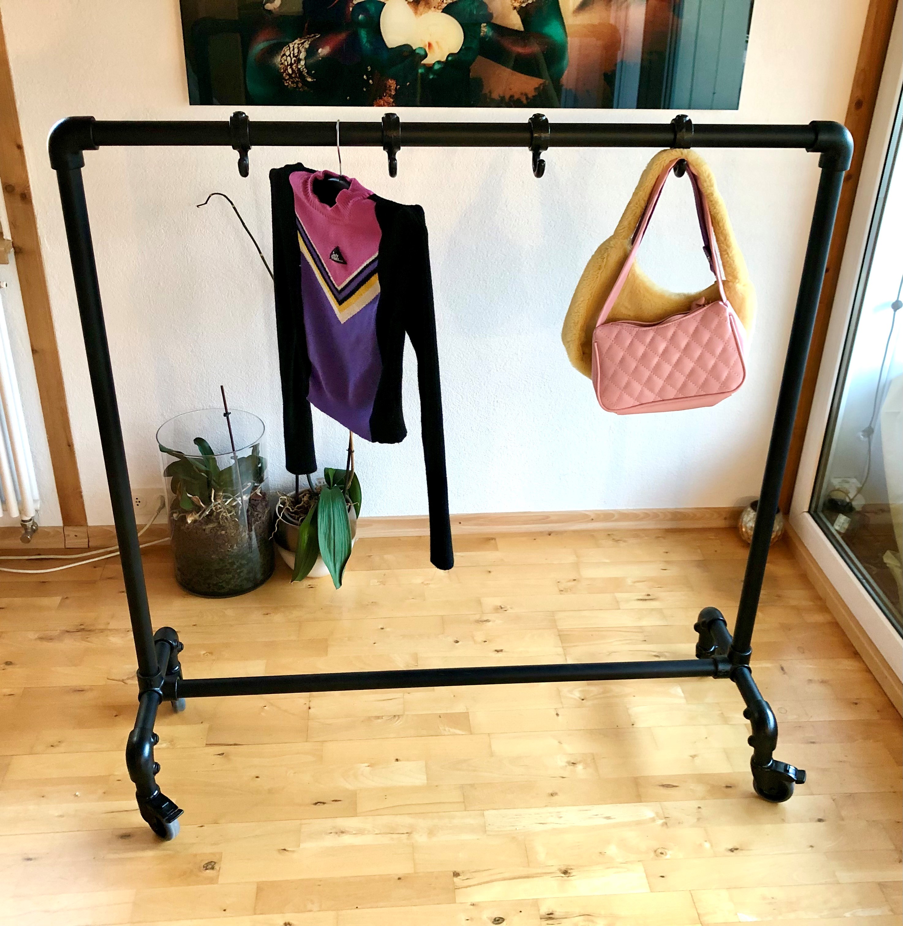 Kleiderständer Stana "black", 26.9 mm (3/4") auf Rollen; H: 1220mm, B: 1200mm, T: 400mm 