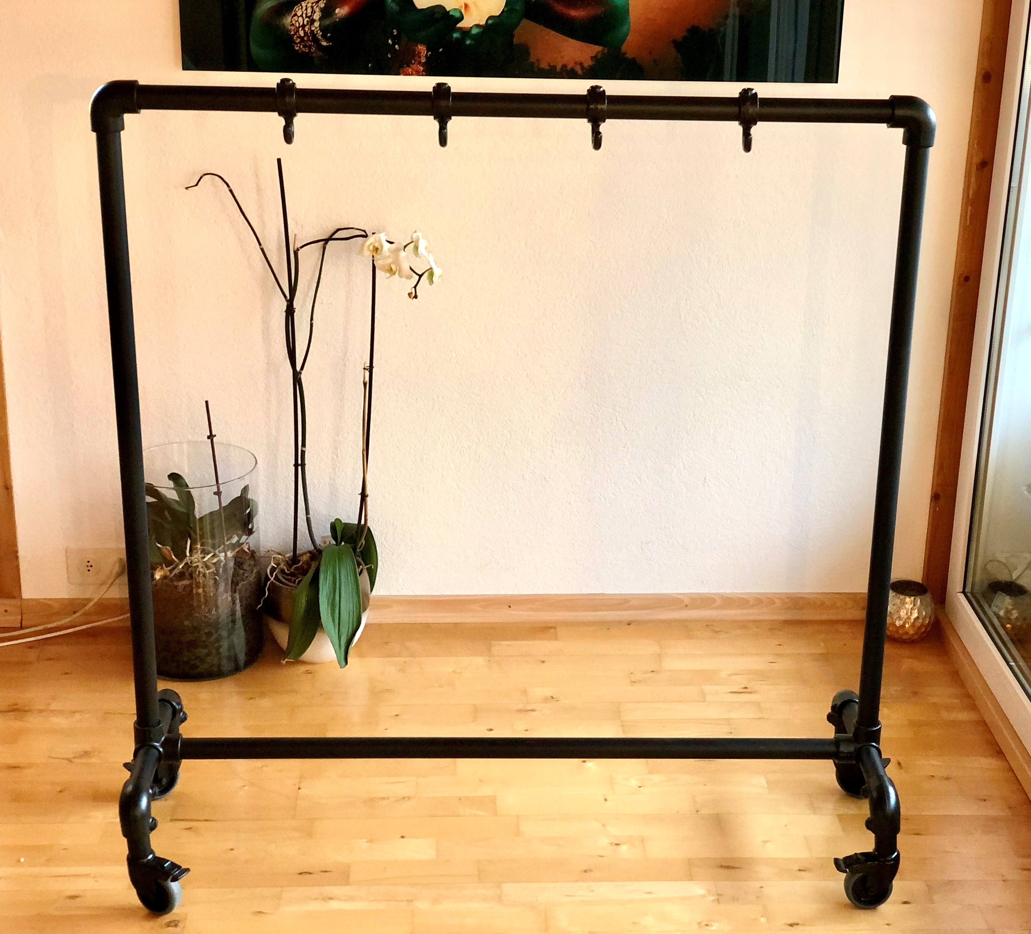 Kleiderständer Stana "black", 26.9 mm (3/4") auf Rollen; H: 1220mm, B: 1200mm, T: 400mm 